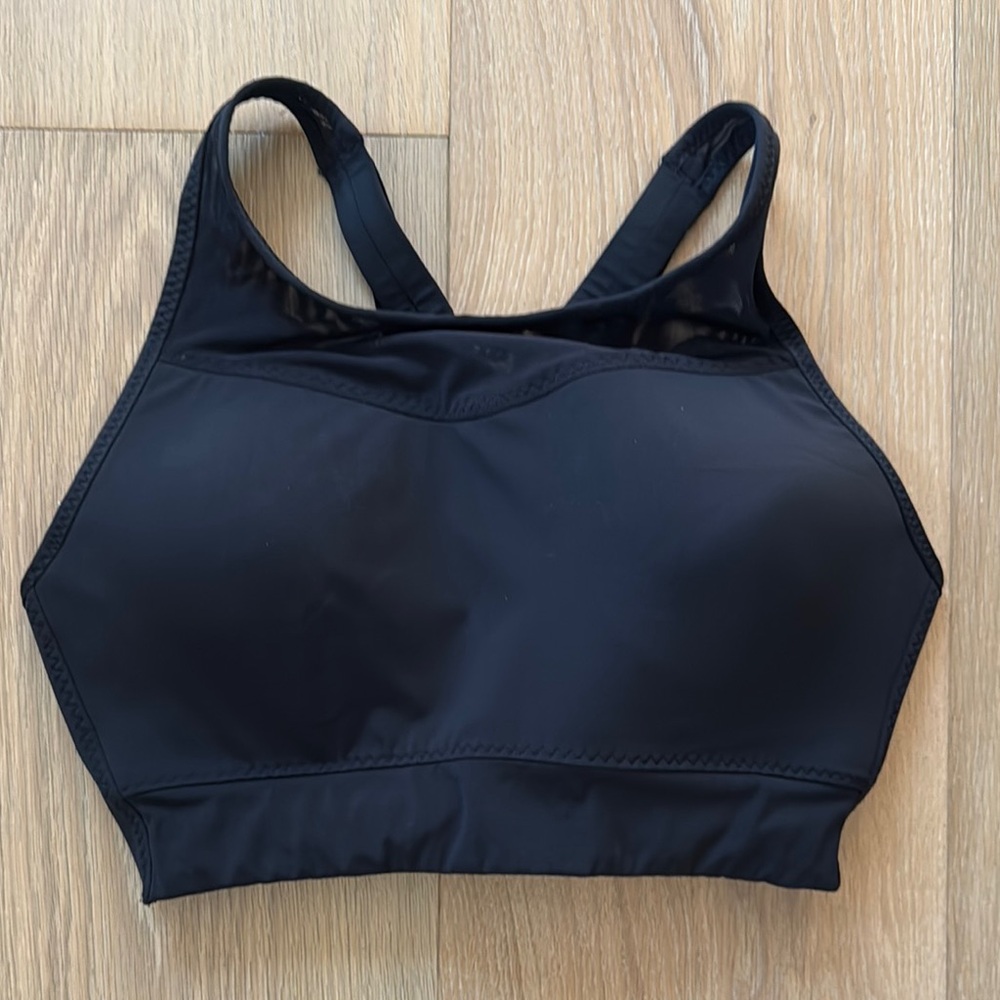 Athleta Sz M Black Sports Bra